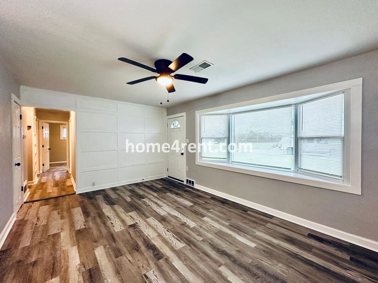 7119 E 111th Ter - Photo 2 of 32