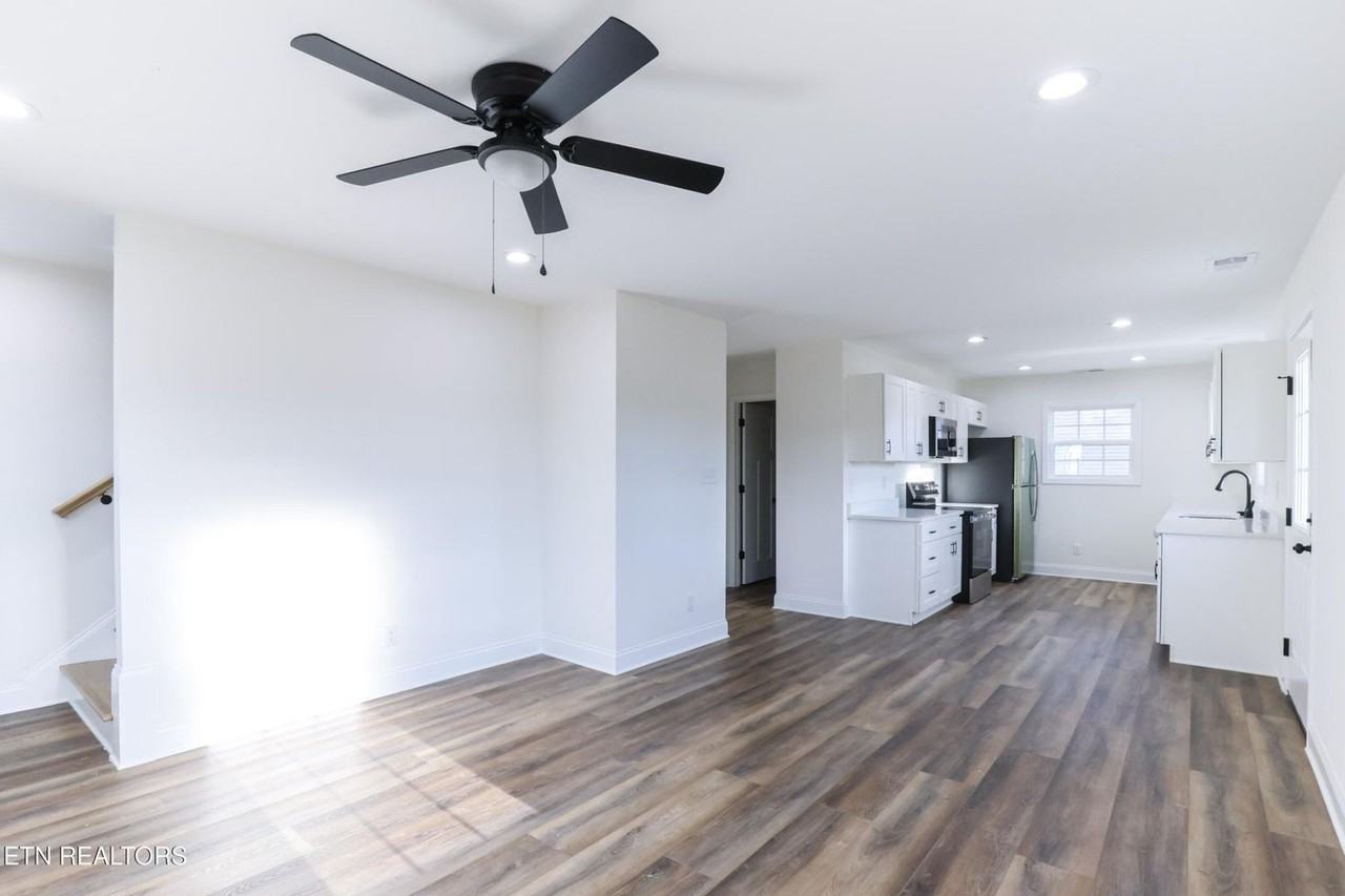 105 Ken Lewis Way - Photo 2 of 12