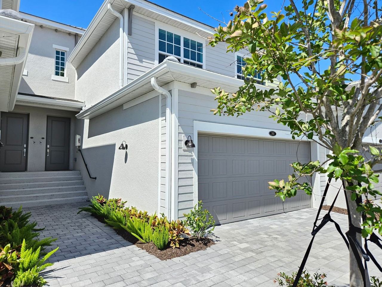 12665 Radiance Ct #202 - Photo 7 of 50