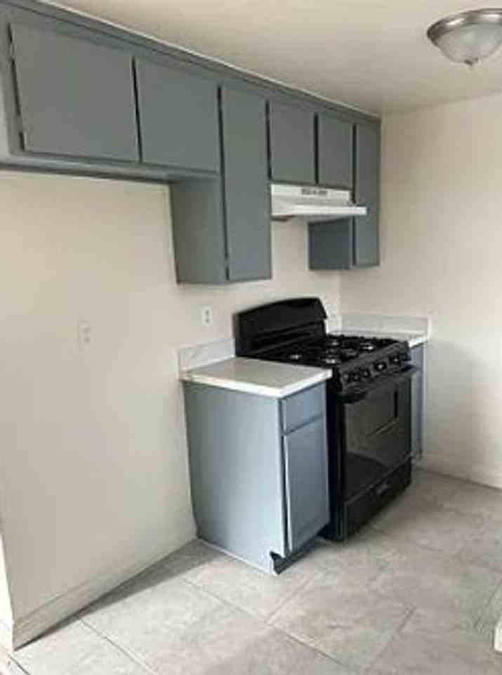 8778 Lomita Dr - Photo 6 of 13