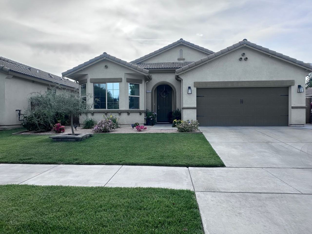 1725 N Silvervale St - Photo 2 of 2