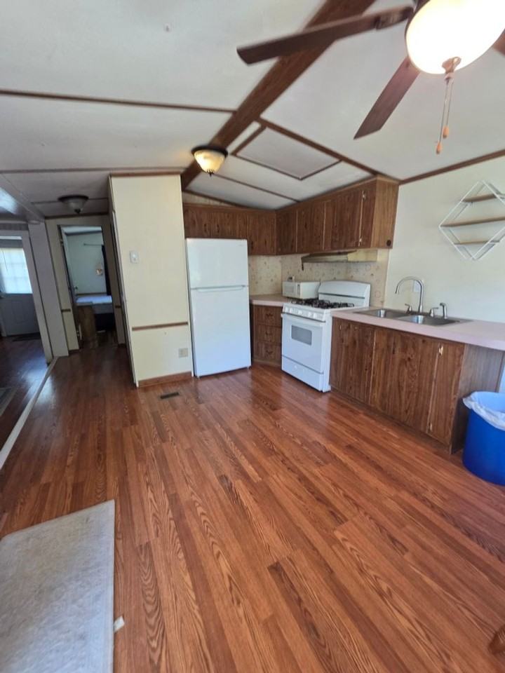 338 Ralph Tatham Rd - Photo 4 of 12