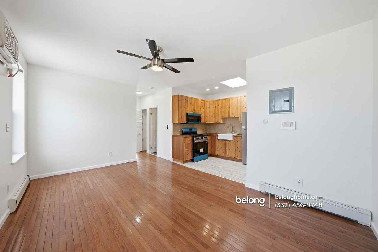 202 E 93rd St #3R - Photo 5 of 20