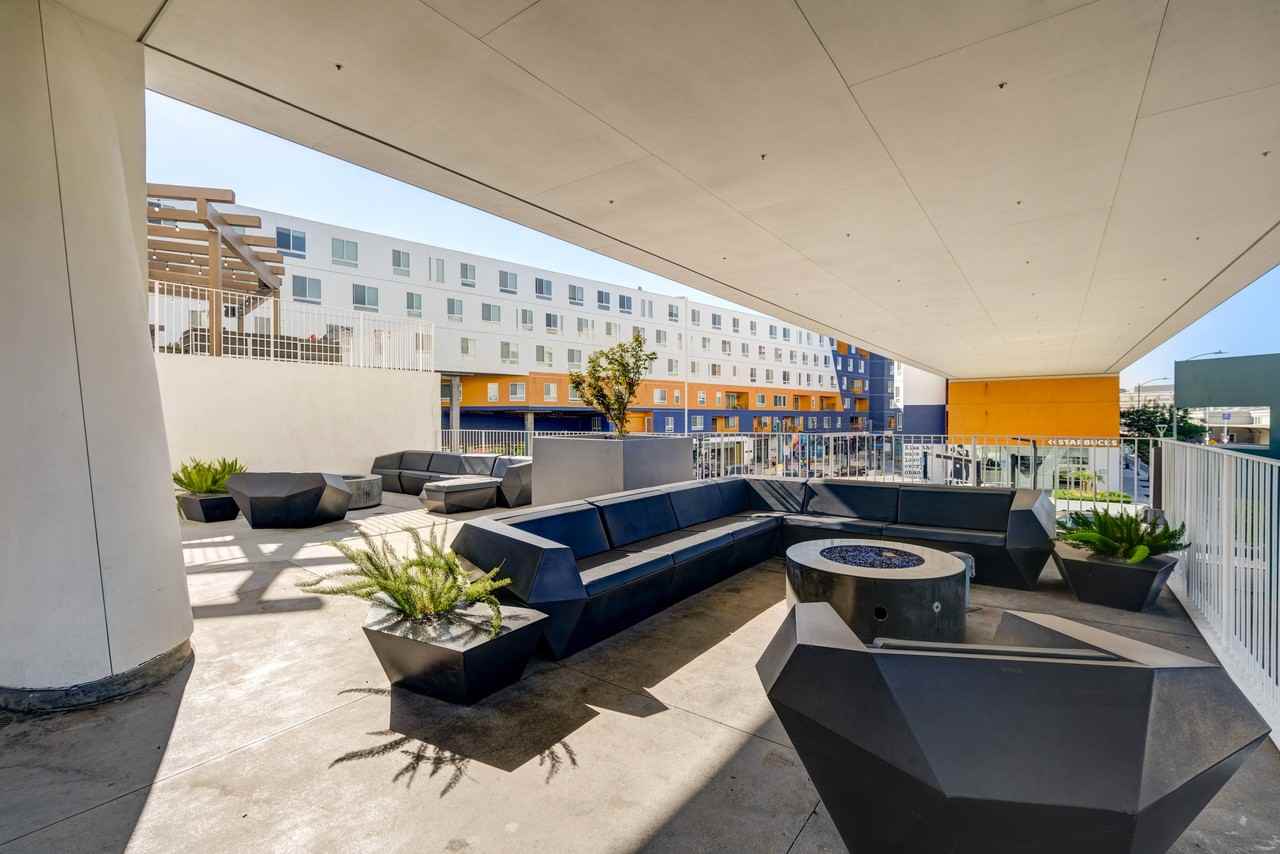 One Santa Fe - Photo 7 of 47