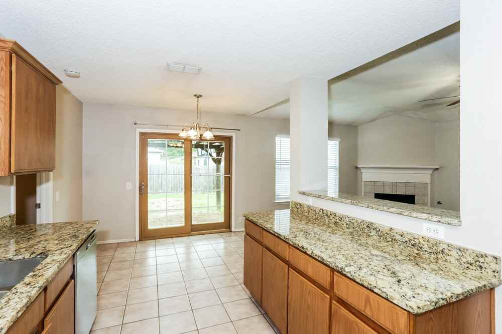 7005 Edmundson Dr - Photo 7 of 16