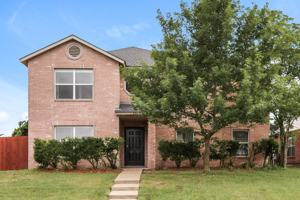 featured image of 824 Willow Wood Dr