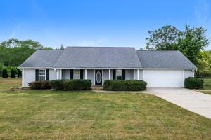 featured image of 372 Kay Dr