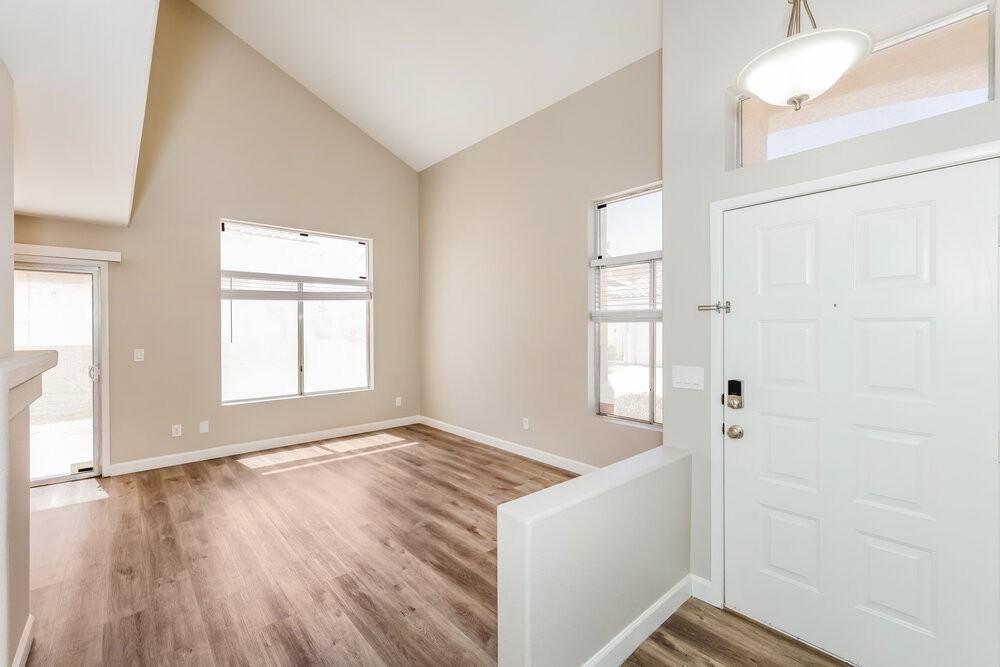 2385 Cliffwood Dr - Photo 7 of 17