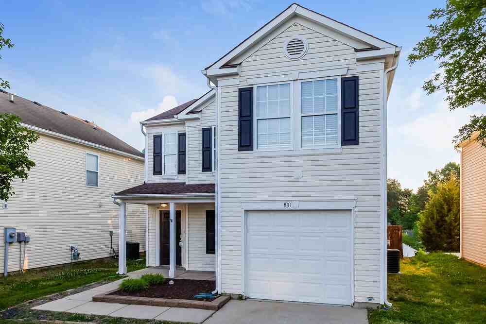 831 Littleton Dr - Photo 4 of 17