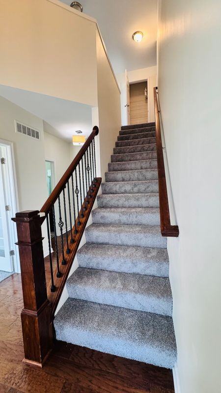 912 Petersburg Dr - Photo 6 of 44