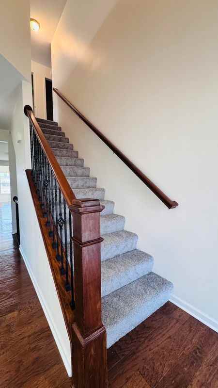 912 Petersburg Dr - Photo 7 of 44