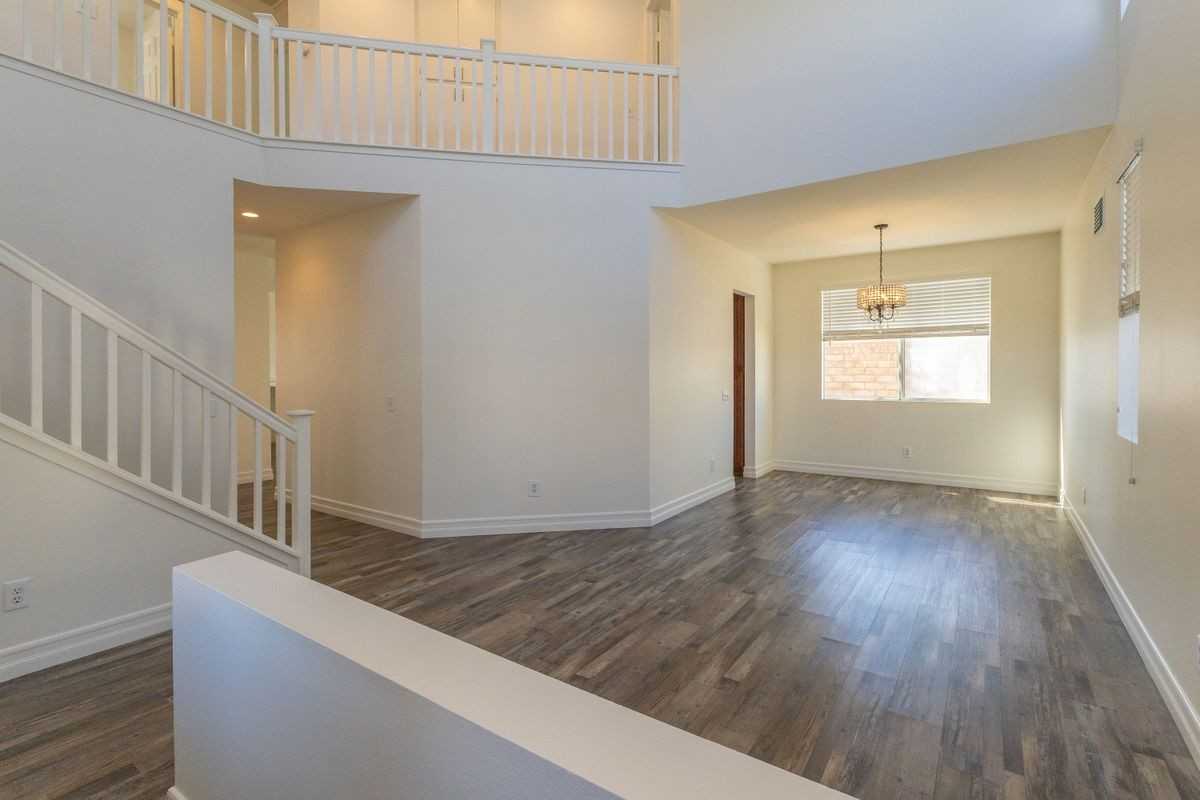 11909 Stegmeir Dr - Photo 2 of 6