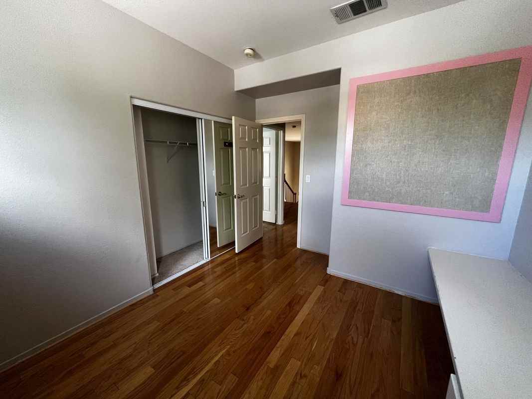 8327 San Ramon Dr - Photo 5 of 18