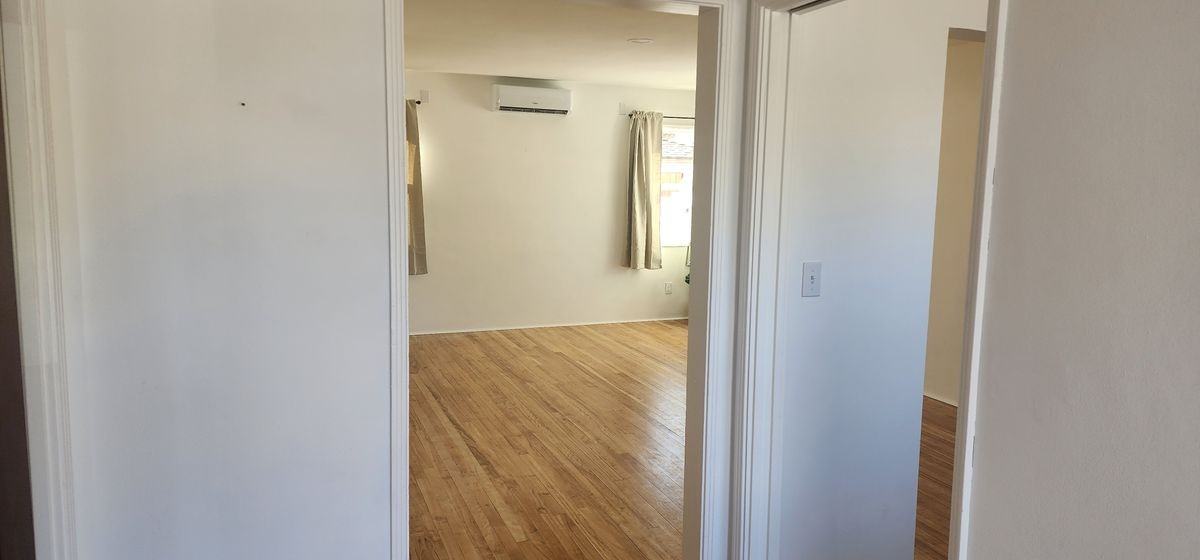 719 S Walnut Ave - Photo 2 of 10