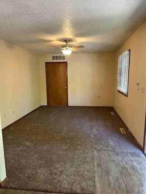 1602 W Lynn St - Photo 4 of 6