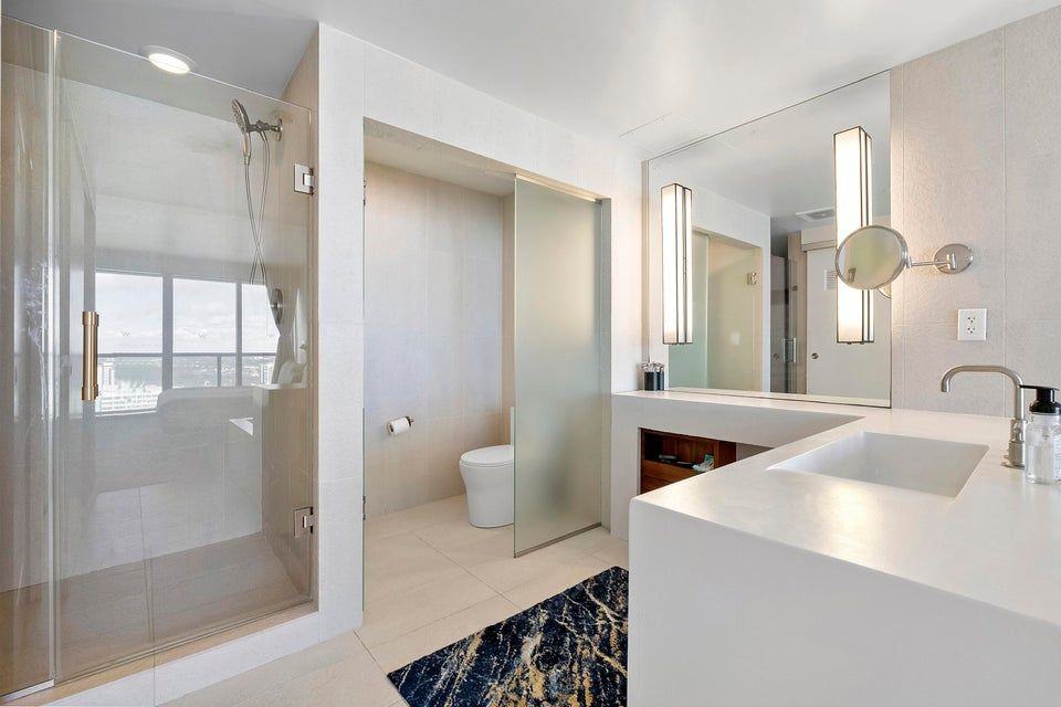 3101 Bayshore Dr - Photo 3 of 20