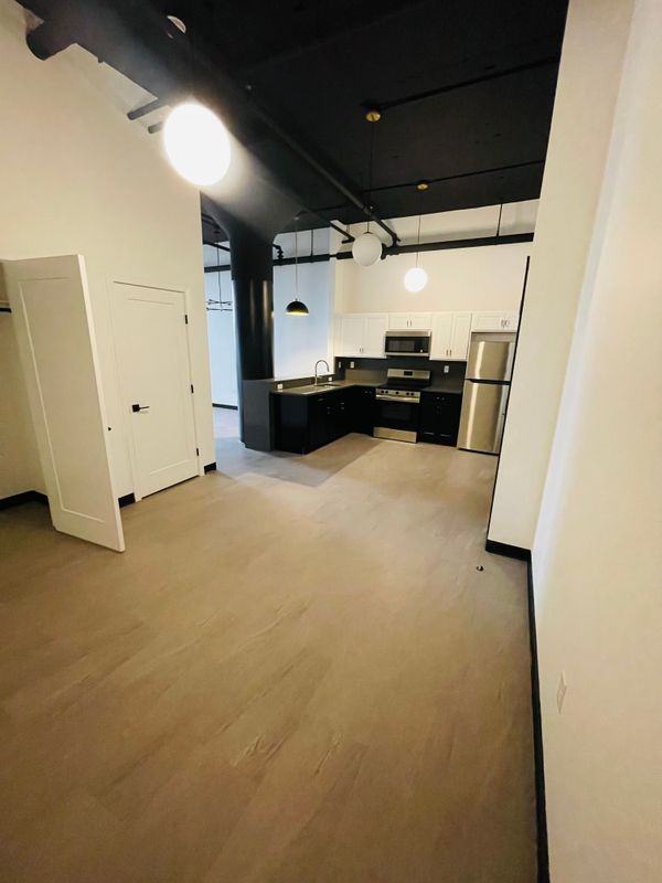 480 Myrtle St ##305 - Photo 3 of 7