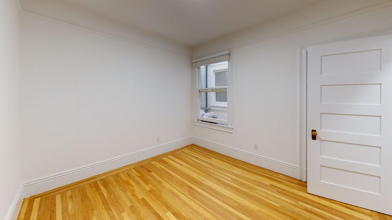 2510 Bancroft Way - Photo 3 of 47