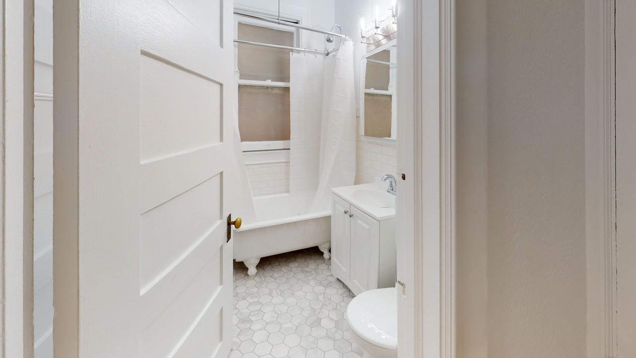 2510 Bancroft Way - Photo 7 of 47