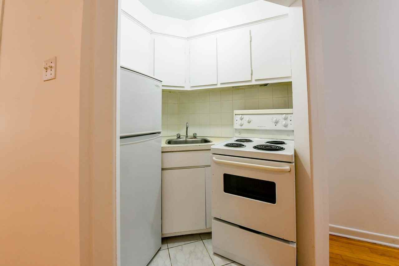 3495 Av Van Horne — photo 2