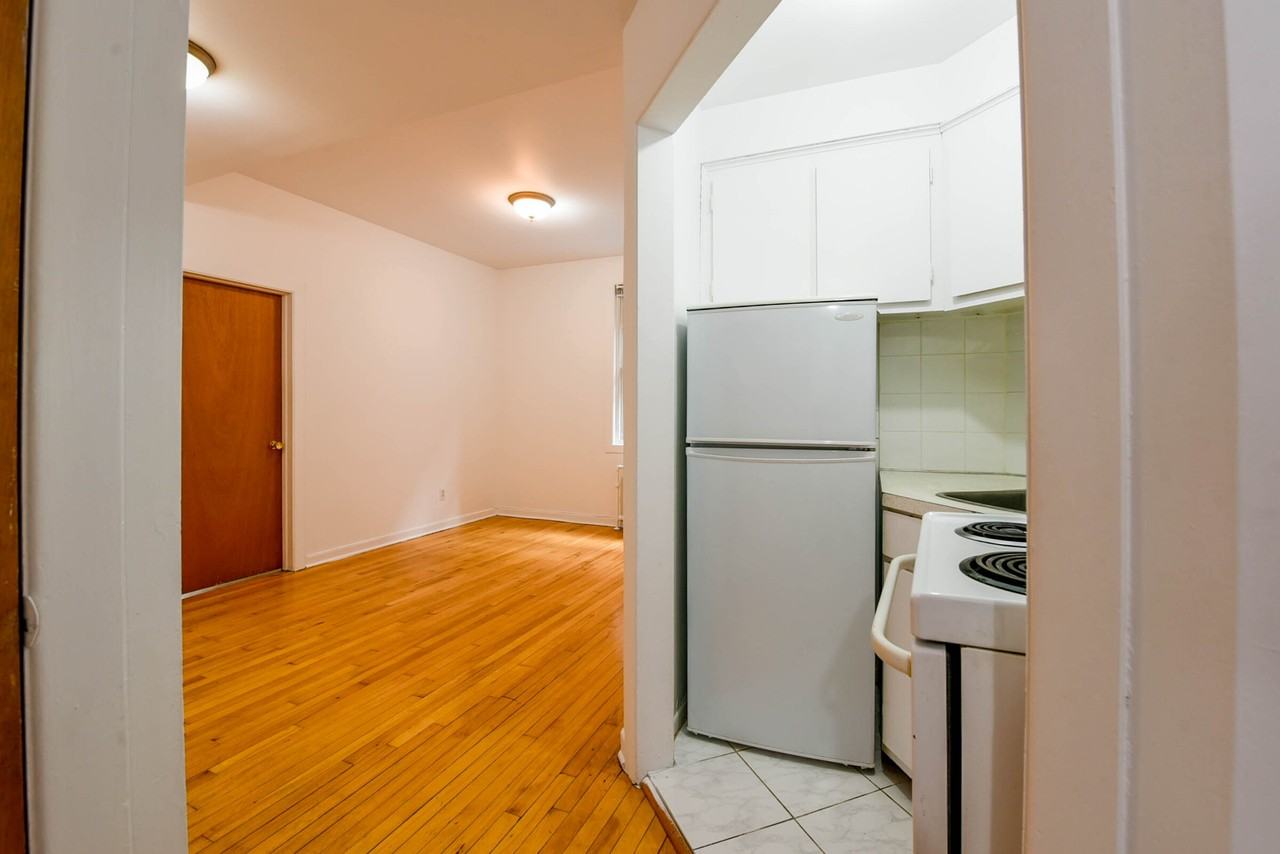 3495 Av Van Horne — photo 3