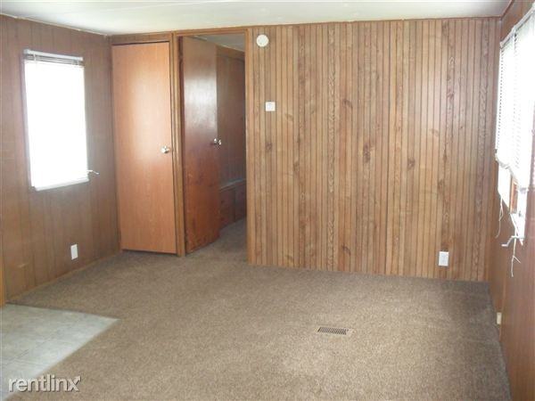 296 Kathy Cir #B - Photo 3 of 4