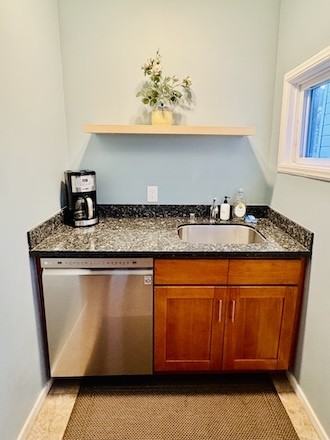 Elizabeth St - Photo 5 of 16