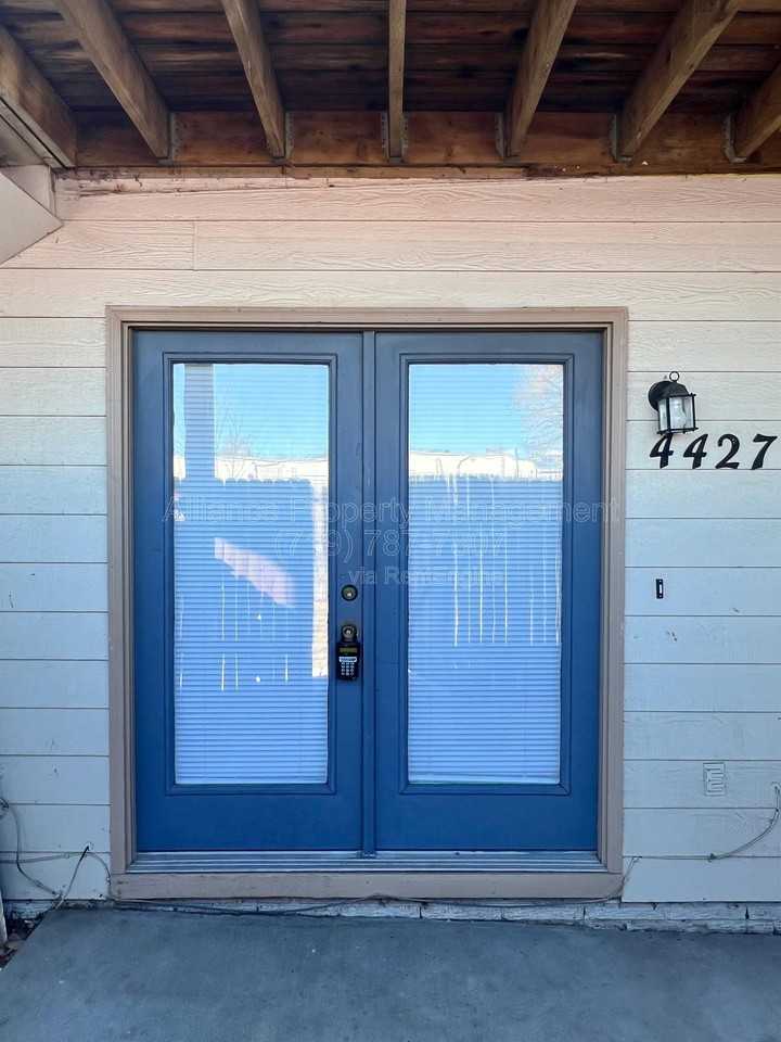 4427 Hunting Meadows Cir - Photo 3 of 21