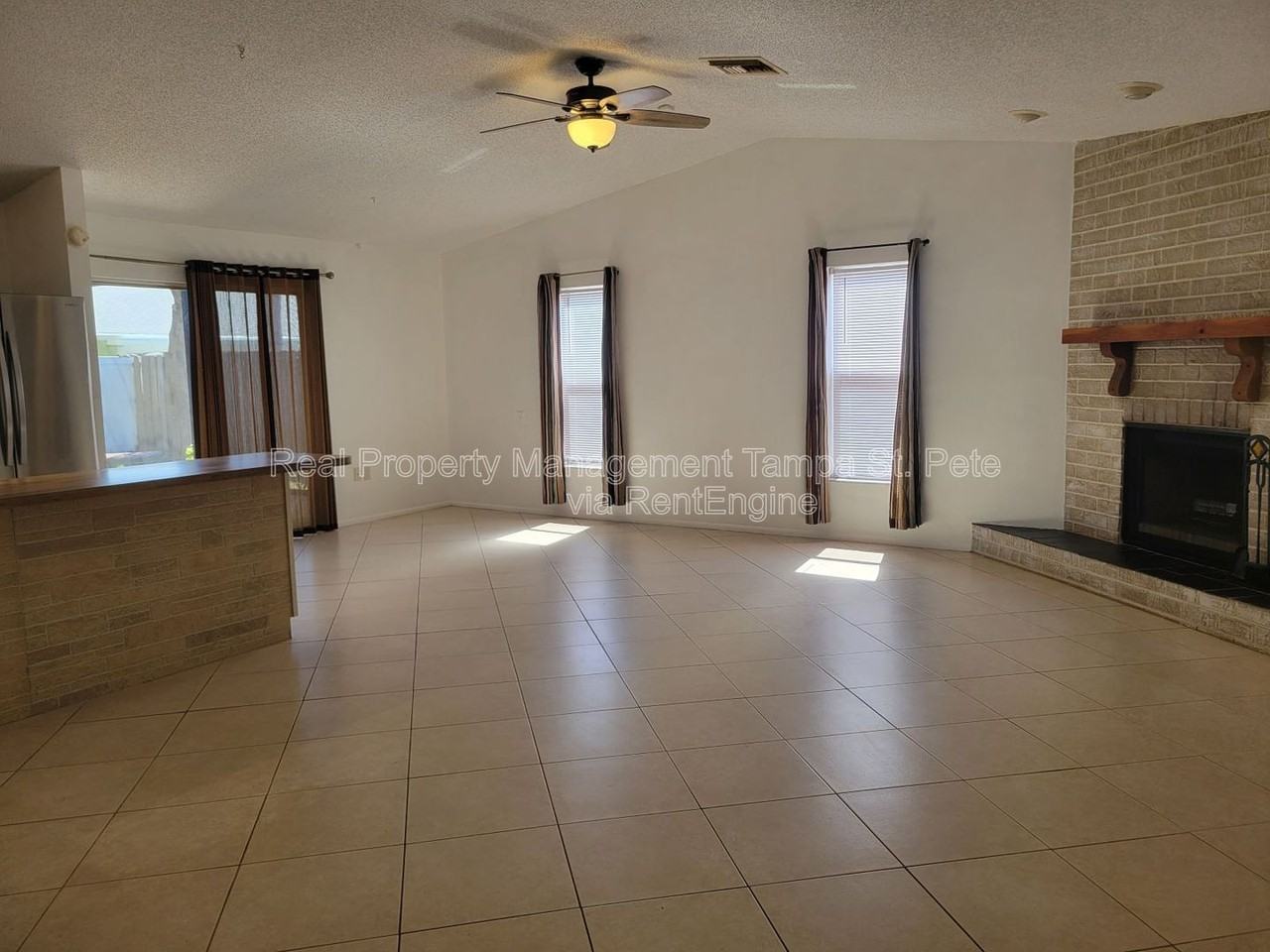 11609 Shady Tree Pl - Photo 3 of 28