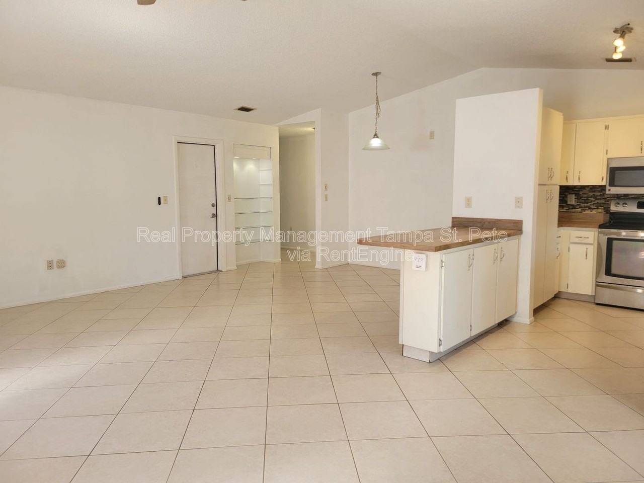 11609 Shady Tree Pl - Photo 5 of 28