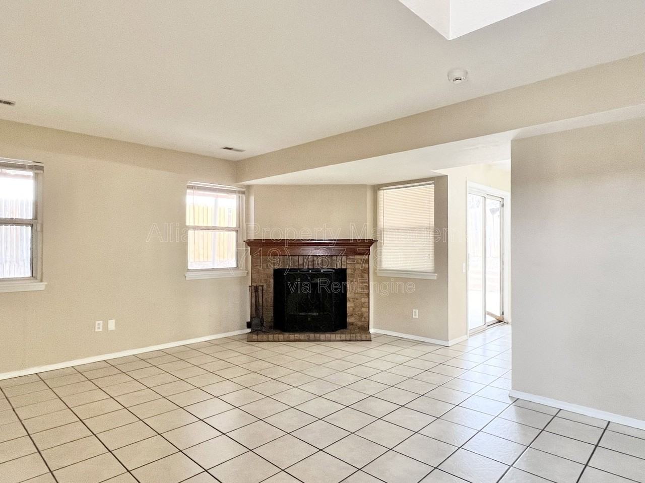 4309 Neal Ct - Photo 3 of 24