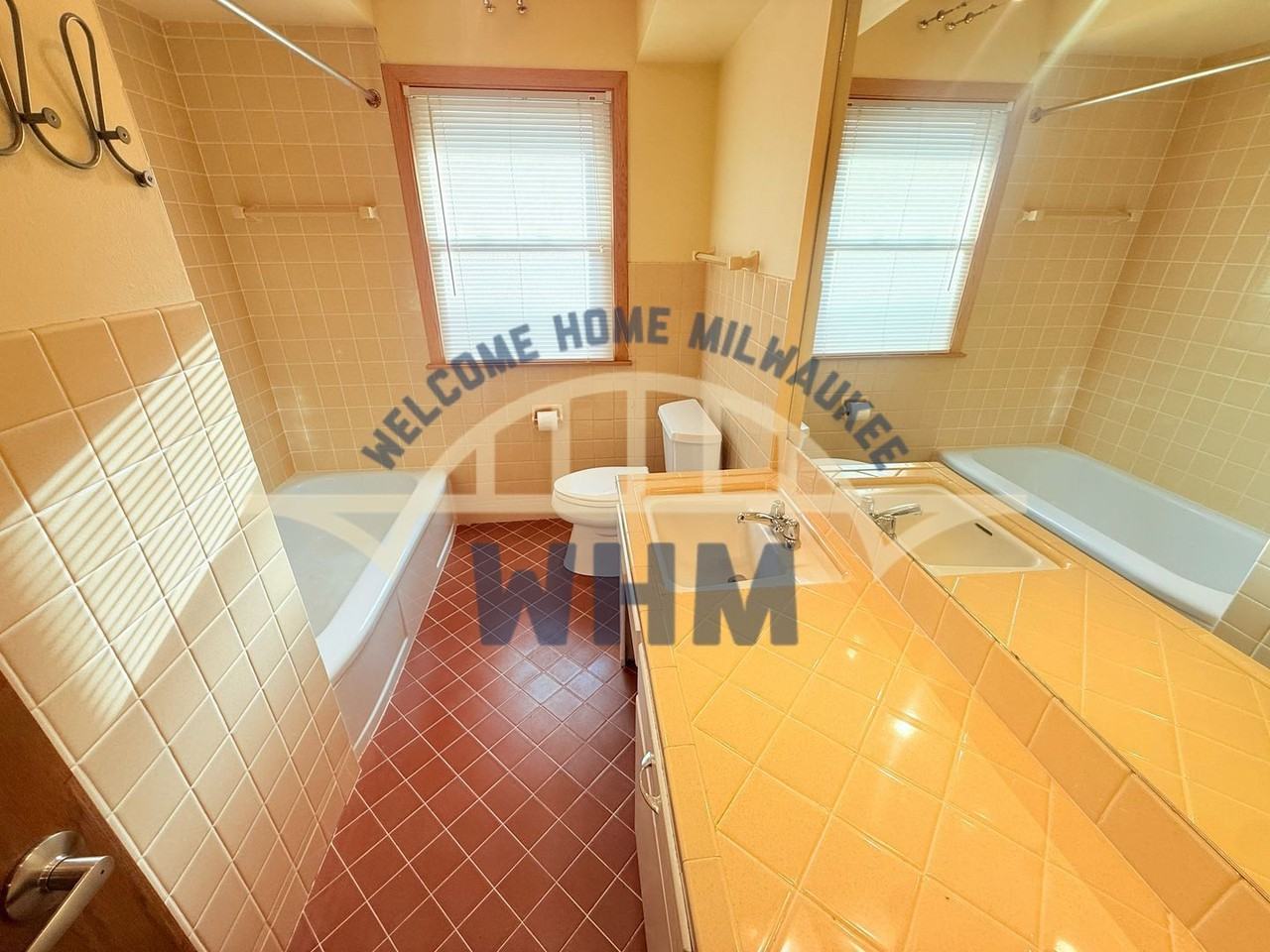 7315 Harwood Ave - Photo 7 of 10