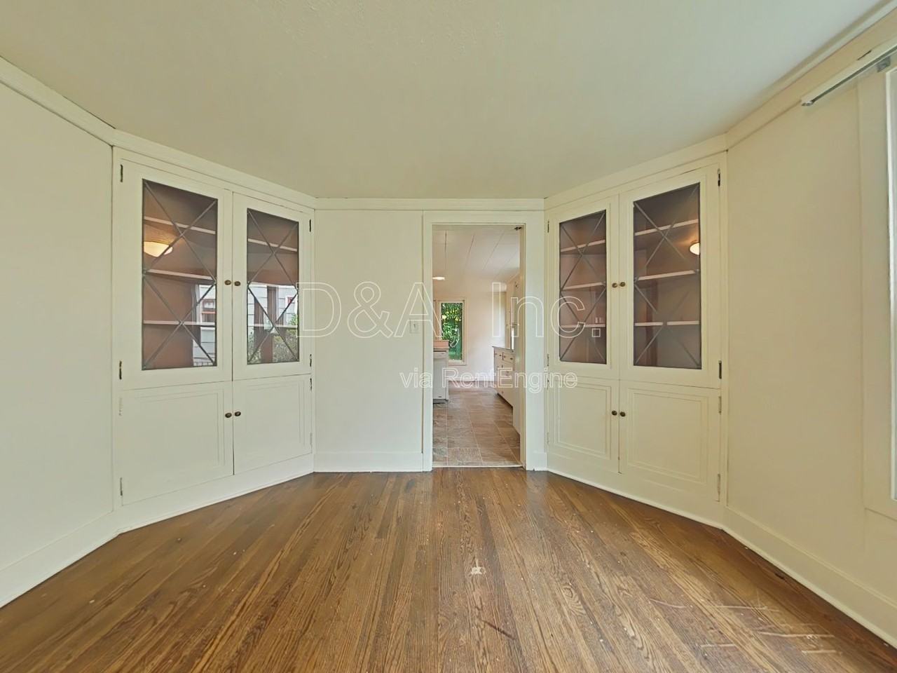 310 Sw 7th St - Photo 6 of 24