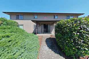 555 Nw Kings Blvd #1 - Photo 1 of 1