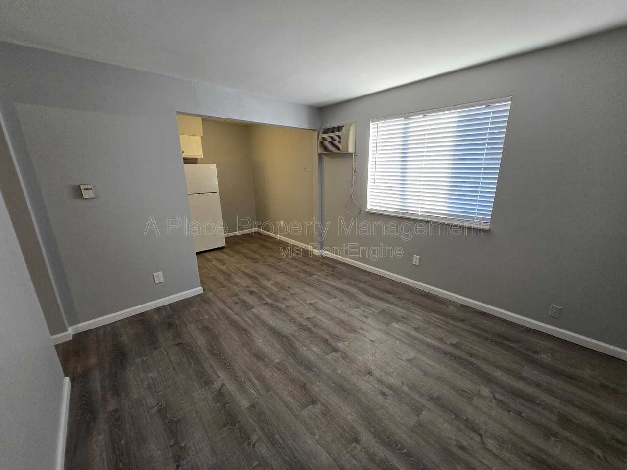 2625 S Big Bend Blvd - Photo 5 of 9