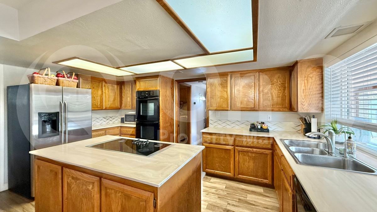 16227 N 21st St - Photo 5 of 42