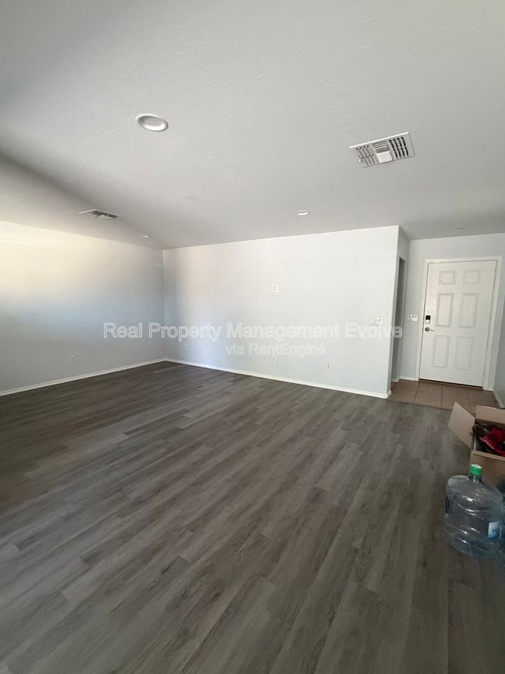 25067 W Dove Trl - Photo 5 of 20