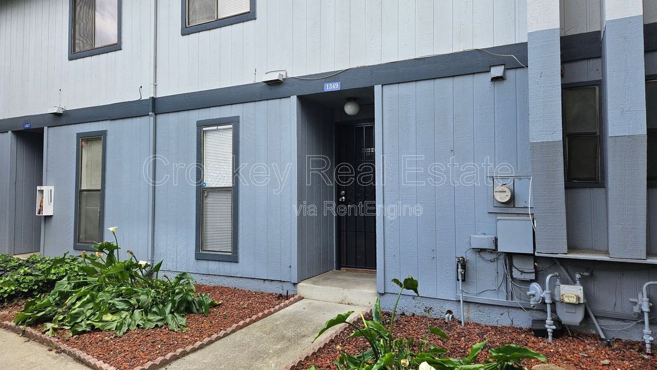 1349 Tree Garden Pl - Photo 3 of 17