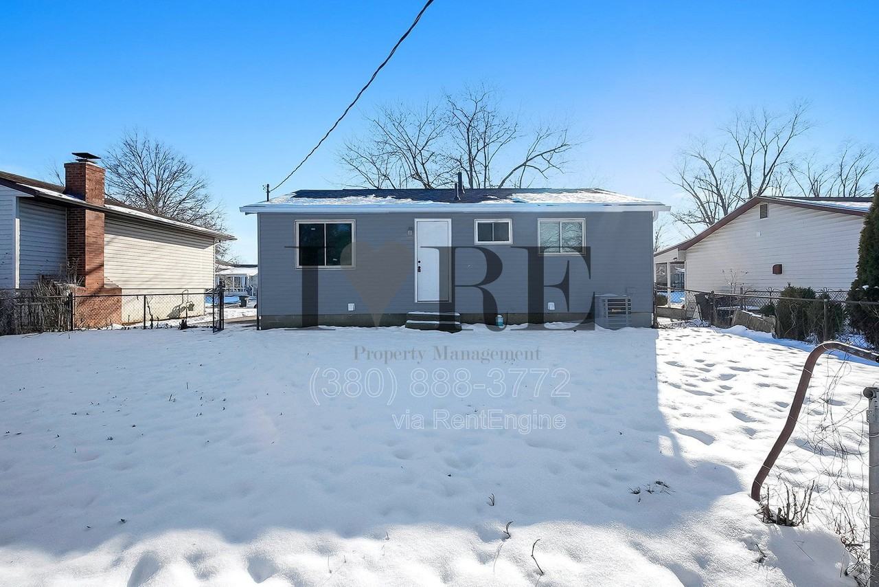 1902 Brookfield Rd - Photo 3 of 26