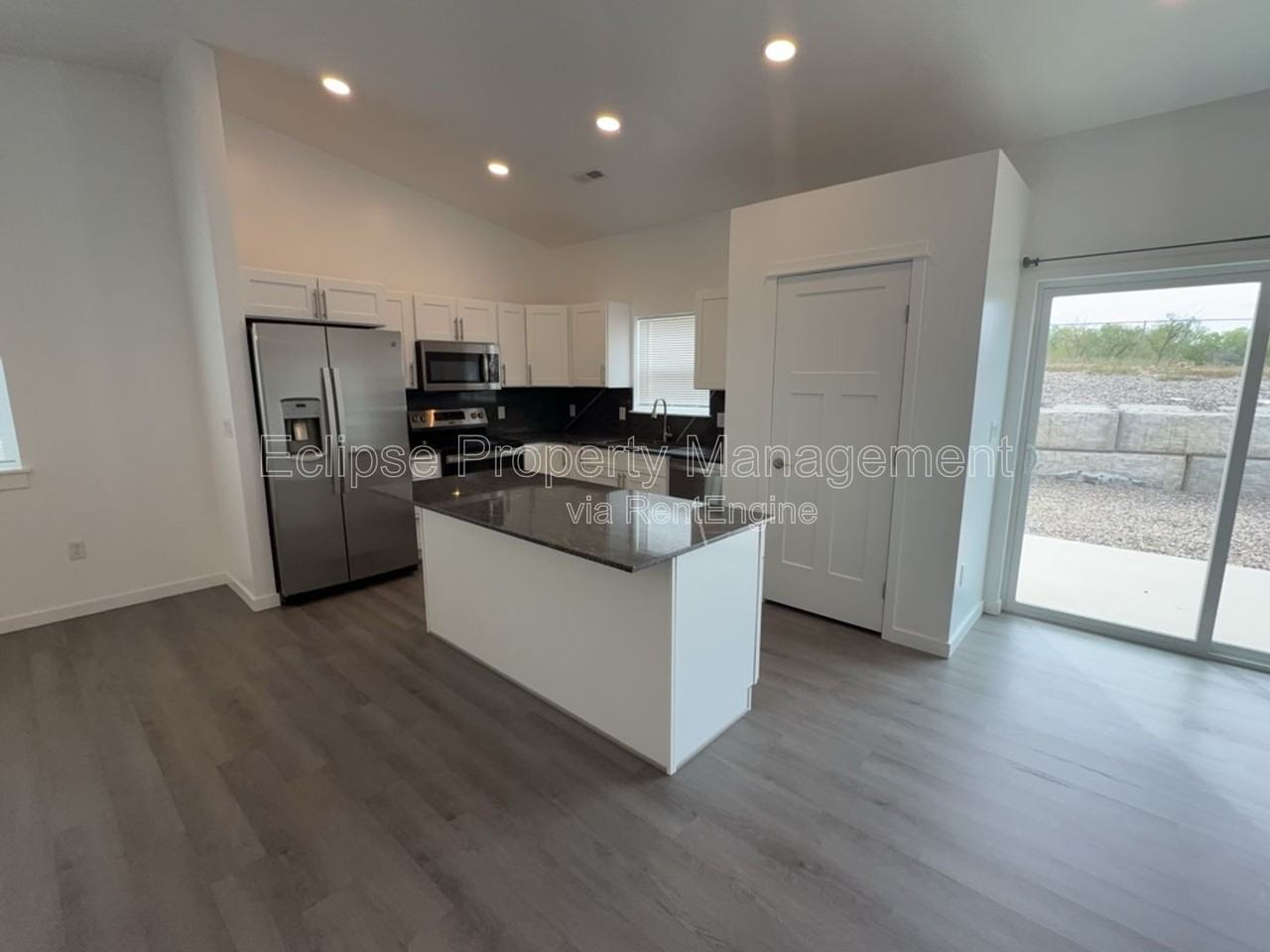 147 Buena Vista Dr - Photo 4 of 48