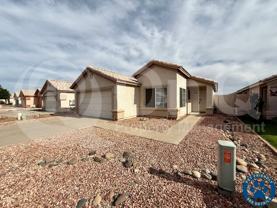 10423 W Reade Ave - Photo 1 of 1