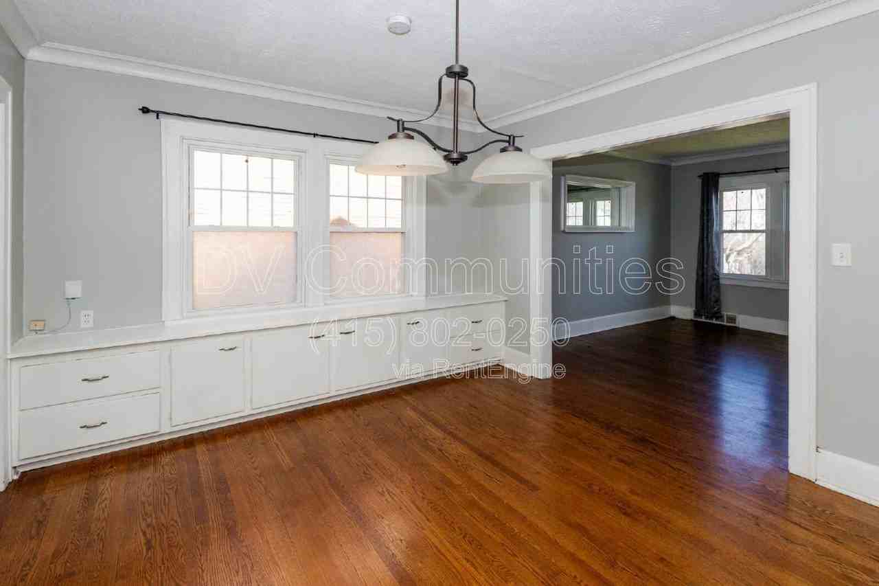 3578 Ingleside Rd - Photo 3 of 16