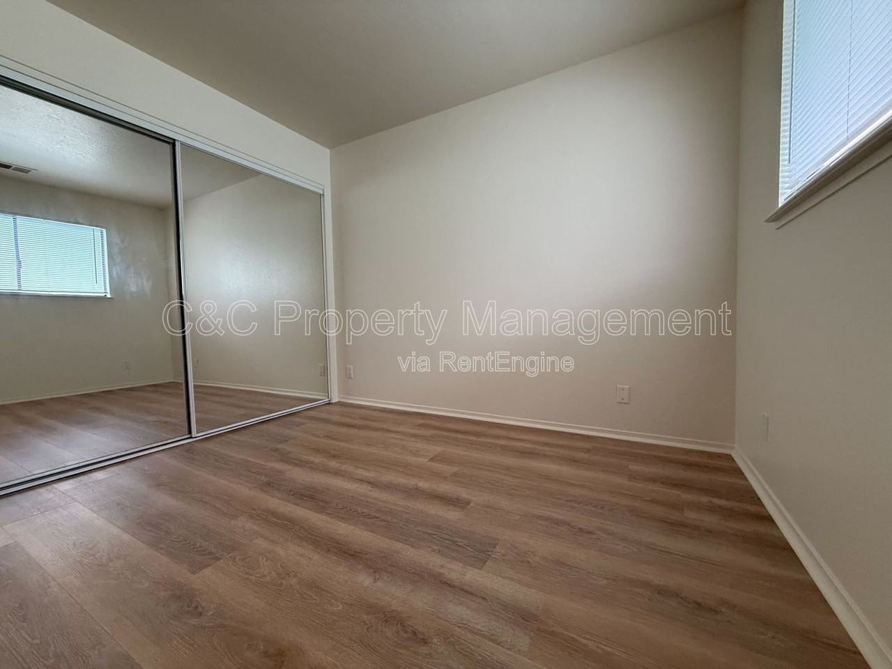 360 Prescott Ave #B - Photo 6 of 13