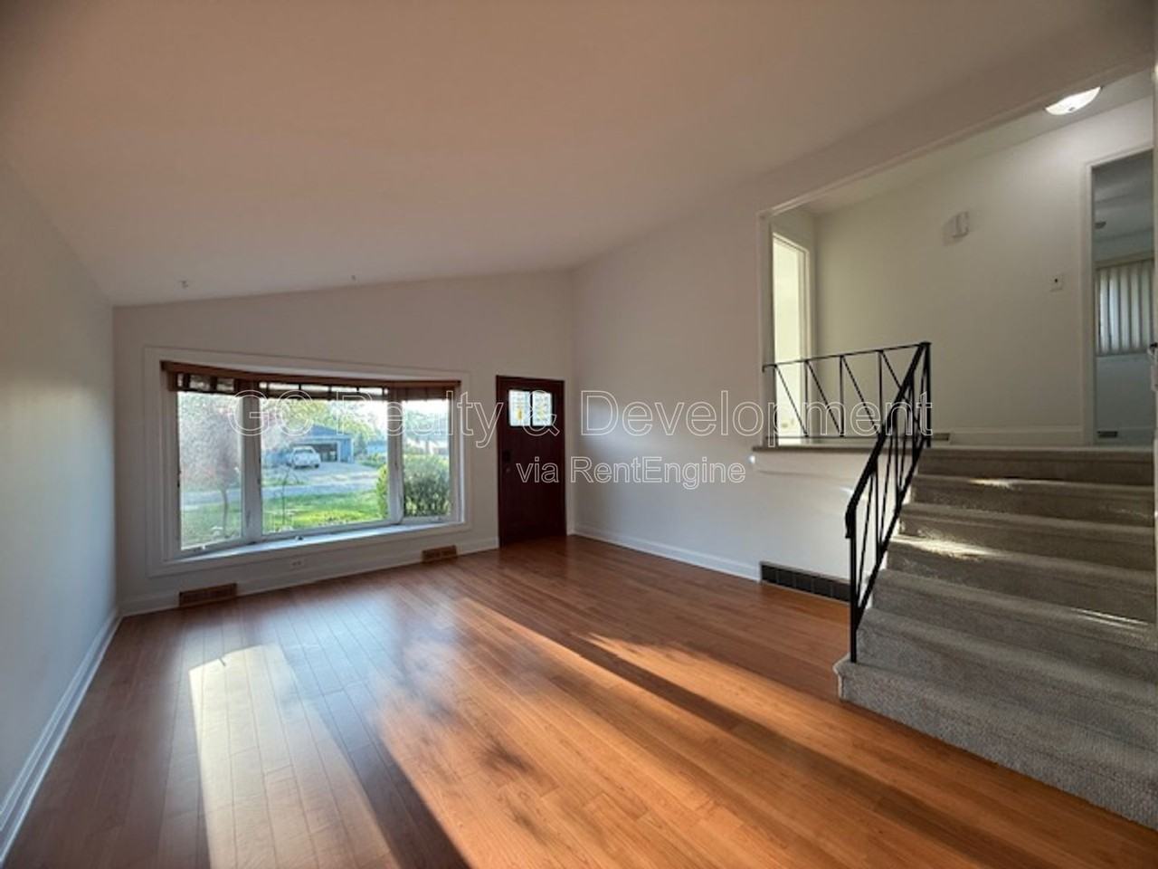 2N278 Prairie Ave - Photo 2 of 16