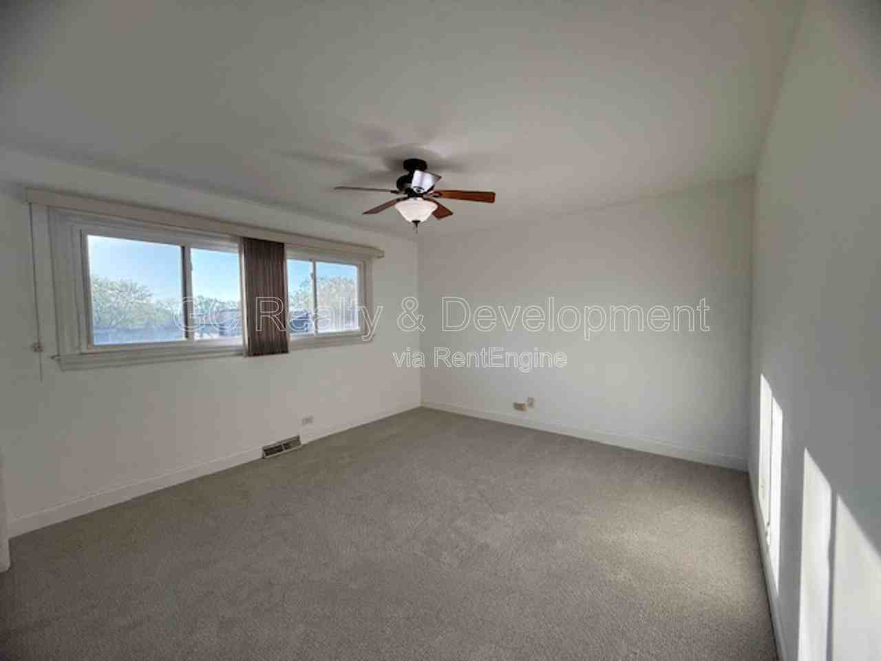 2N278 Prairie Ave - Photo 5 of 16