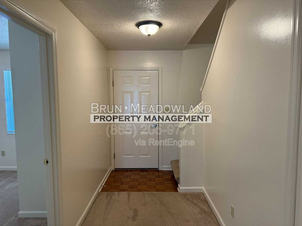 6523 Doe Creek Way - Photo 5 of 32