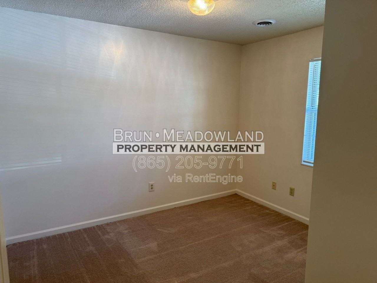 6523 Doe Creek Way - Photo 6 of 32