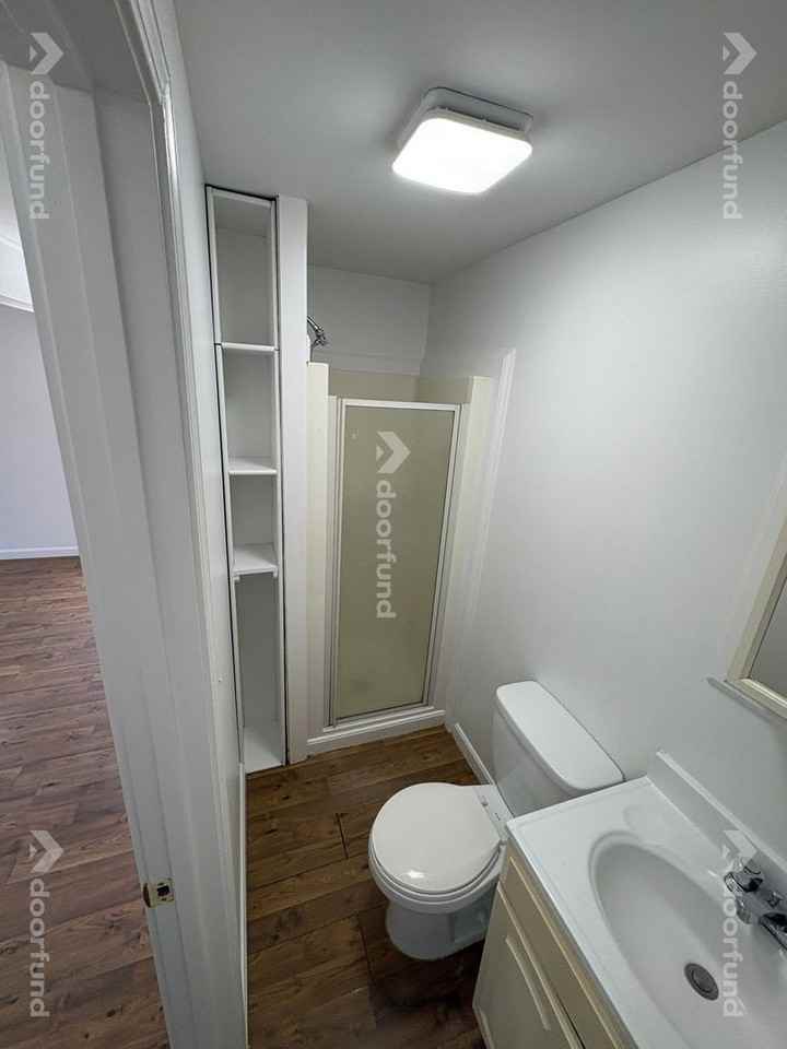 50 Summer St #1R - Photo 5 of 6