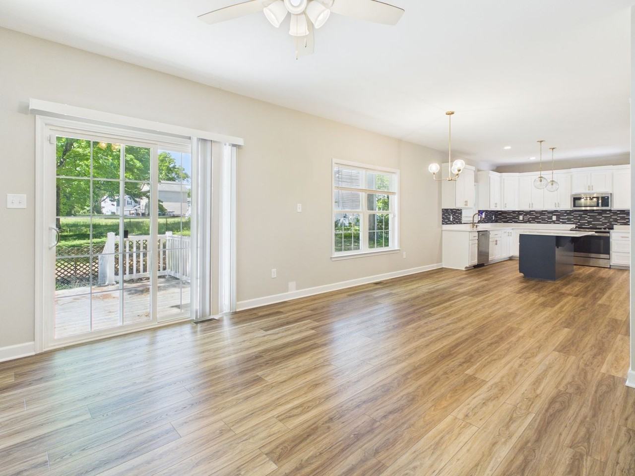 1700 Dinwiddie Ave - Photo 7 of 36