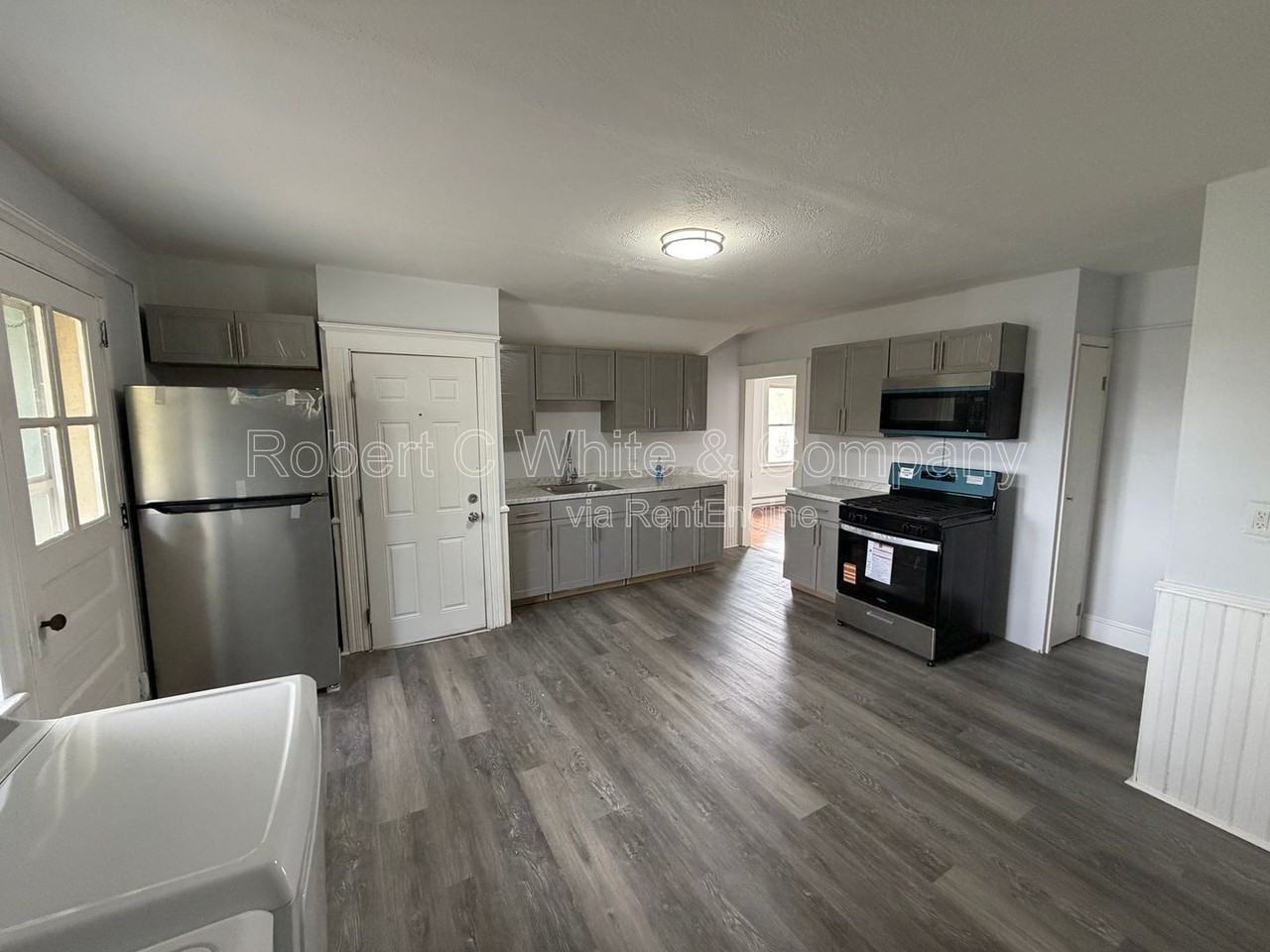 28 Hull St #FL3 - Photo 3 of 12